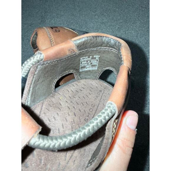 Teva brown leather peasant sandal size 9.5 main image 5